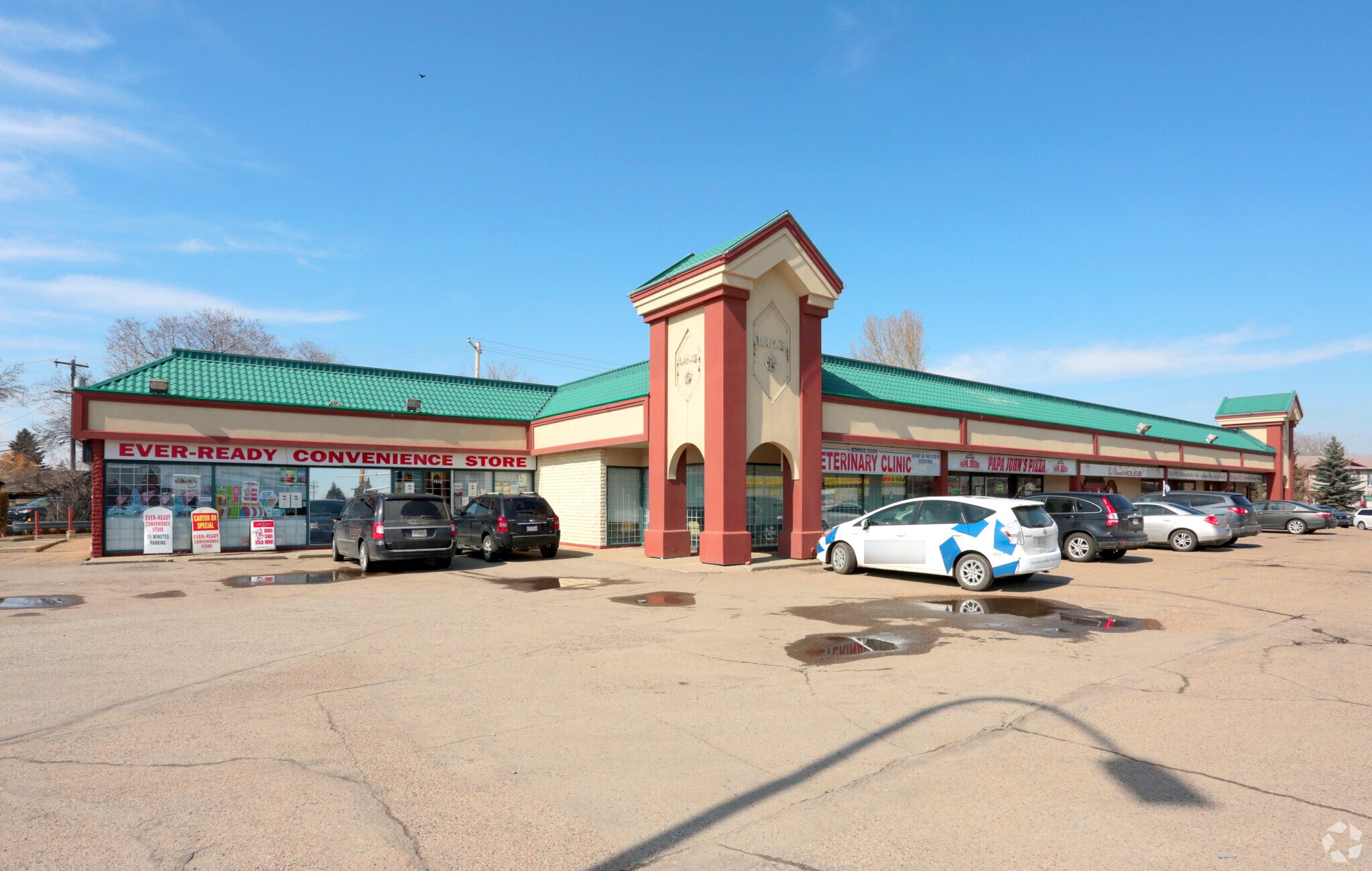 7500-7510 82nd Ave NW, Edmonton, AB à vendre Photo principale– Image 1 sur 5