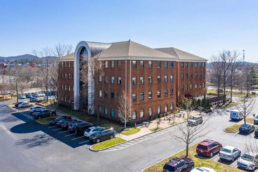 1749 Mallory Ln, Brentwood, TN à louer - Photo de l’immeuble – Image 3 sur 19