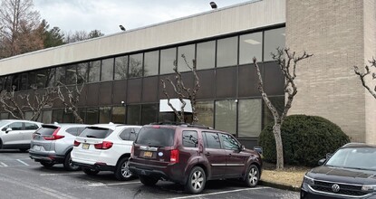 5 Skyline Dr, Hawthorne, NY à louer Photo de l’immeuble– Image 1 sur 5