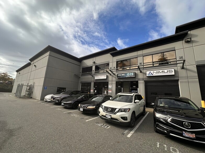 15272 Croydon Dr, Surrey, BC à vendre - Photo de l’immeuble – Image 3 sur 24