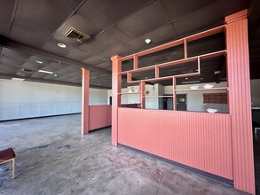 6025 Phelan Blvd, Beaumont, TX à louer Photo de l’immeuble– Image 1 sur 2