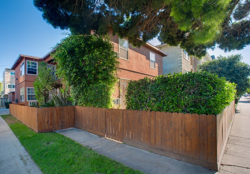 1146 Venice Blvd, Venice, CA à vendre - Photo de l’immeuble – Image 1 sur 12