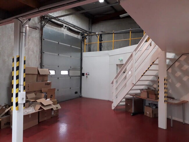 Plus de détails pour 30 Rue Jacques Monod, Feyzin - Local d'activités à louer