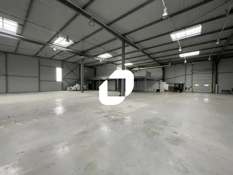 21 Impasse Madeleine Bres, Lieusaint à louer - Photo intérieure – Image 3 sur 9