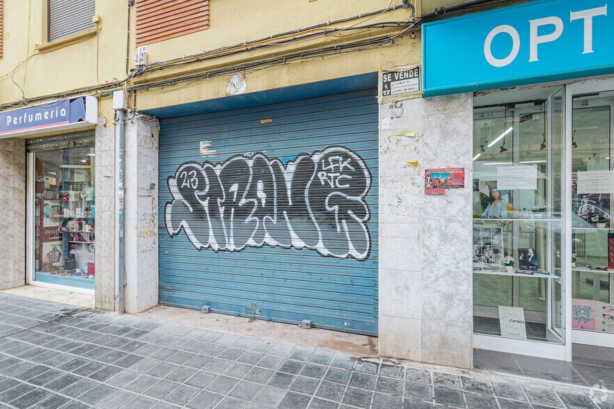 Immeuble residentiel dans València, Valencia à vendre - Photo de l’immeuble – Image 3 sur 3