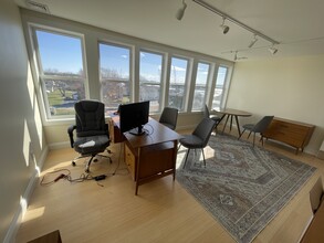 4 Broadway Avenue Ext, Mystic, CT à louer Photo de l’immeuble– Image 2 sur 7