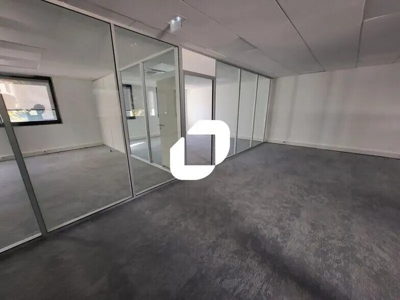 Bureau dans Saint-Gratien à louer - Photo intérieure – Image 2 sur 20