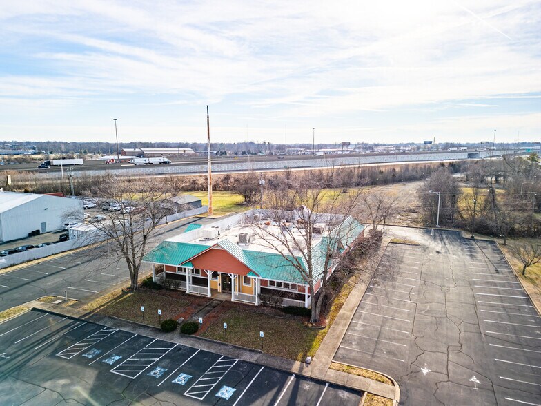 1420 Park Pl, Clarksville, IN à louer - Photo de l’immeuble – Image 2 sur 9