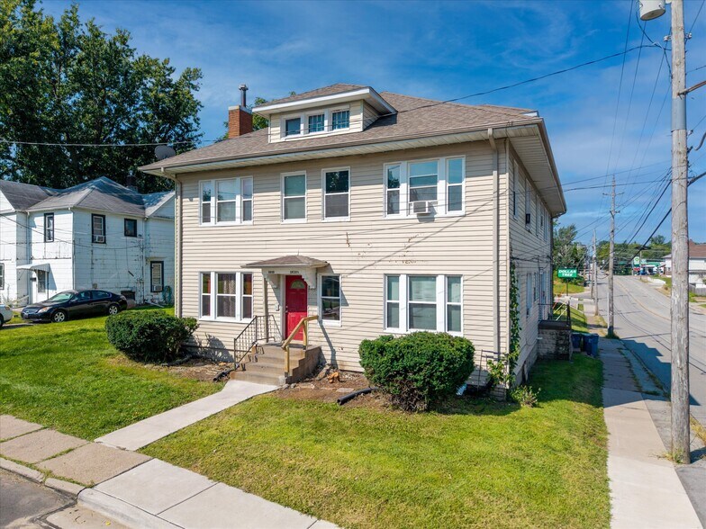 1818 Esplanade Ave, Davenport, IA à vendre - Photo de l’immeuble – Image 3 sur 5
