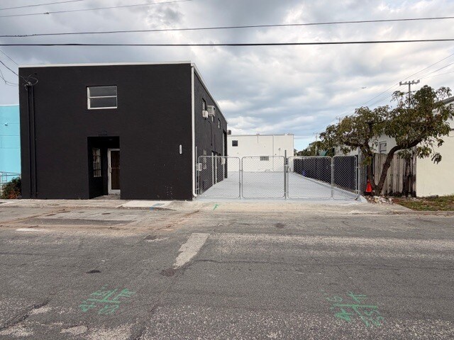 1200 Clare Ave, West Palm Beach, FL à vendre - Photo principale – Image 1 sur 31