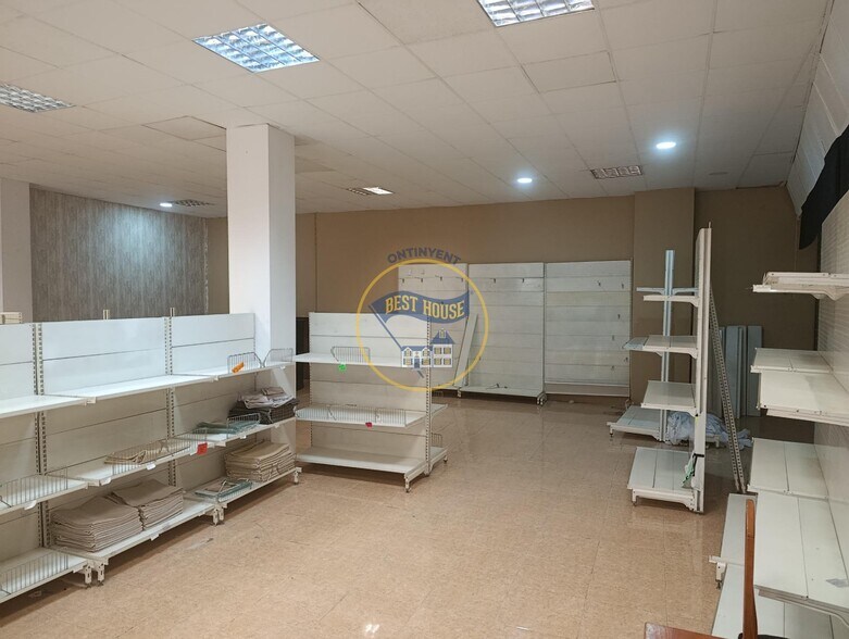 Local commercial dans Ontinyent, Valencia à louer - Photo intérieure – Image 3 sur 11