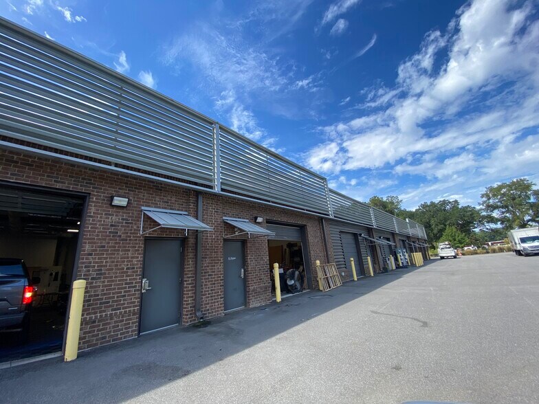 405 N Maple St, Summerville, SC à louer - Photo de l’immeuble – Image 2 sur 5