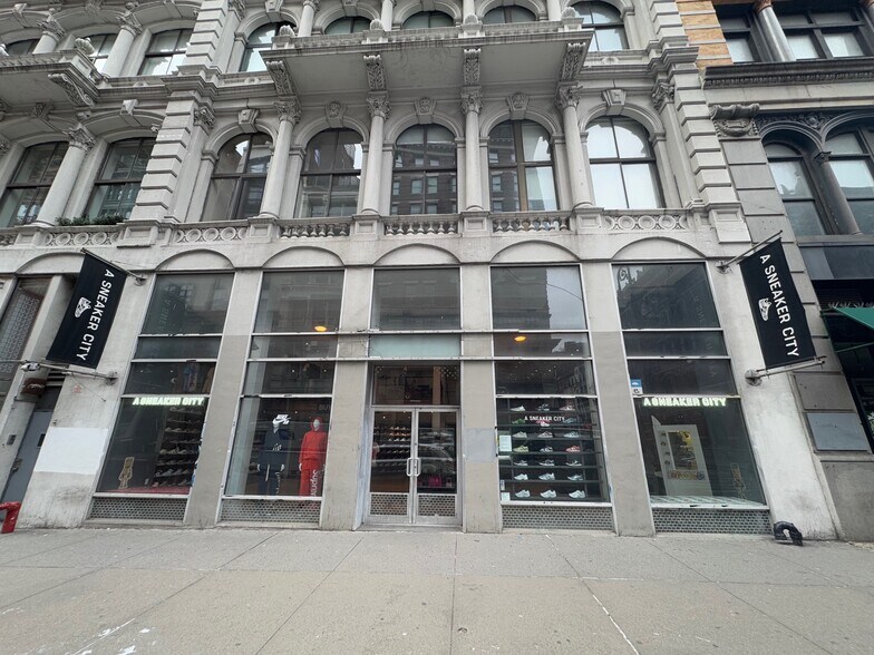 649-659 Broadway, New York, NY à vendre - Photo de l’immeuble – Image 1 sur 8