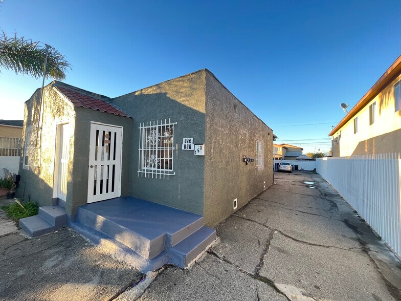 151 W Imperial Hwy, Los Angeles, CA à vendre - Photo de l’immeuble – Image 3 sur 16