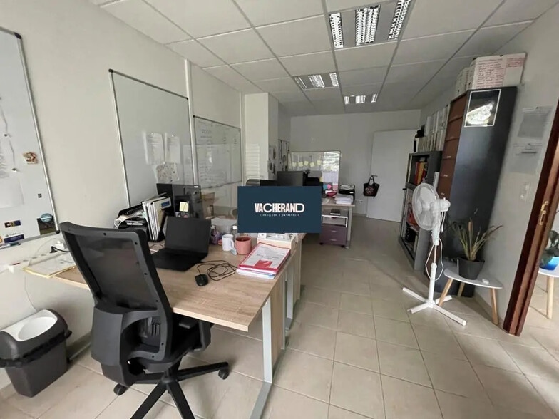 Local commercial dans Maubeuge à vendre - Photo intérieure – Image 1 sur 4