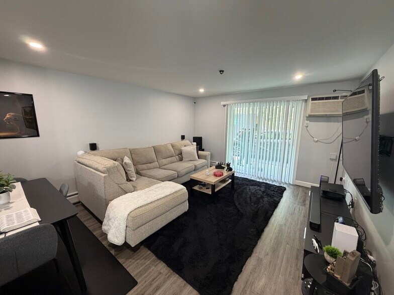 38 Clapp St, Malden, MA à vendre - Photo de l’immeuble – Image 3 sur 15