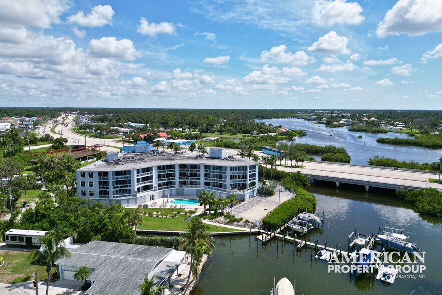 516 S Tamiami Trl, Nokomis, FL à vendre - Photo de l’immeuble – Image 2 sur 6