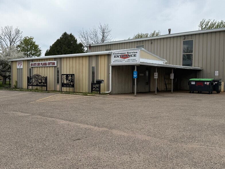 600 25th Ave N, Wisconsin Rapids, WI à vendre - Photo de l’immeuble – Image 2 sur 54