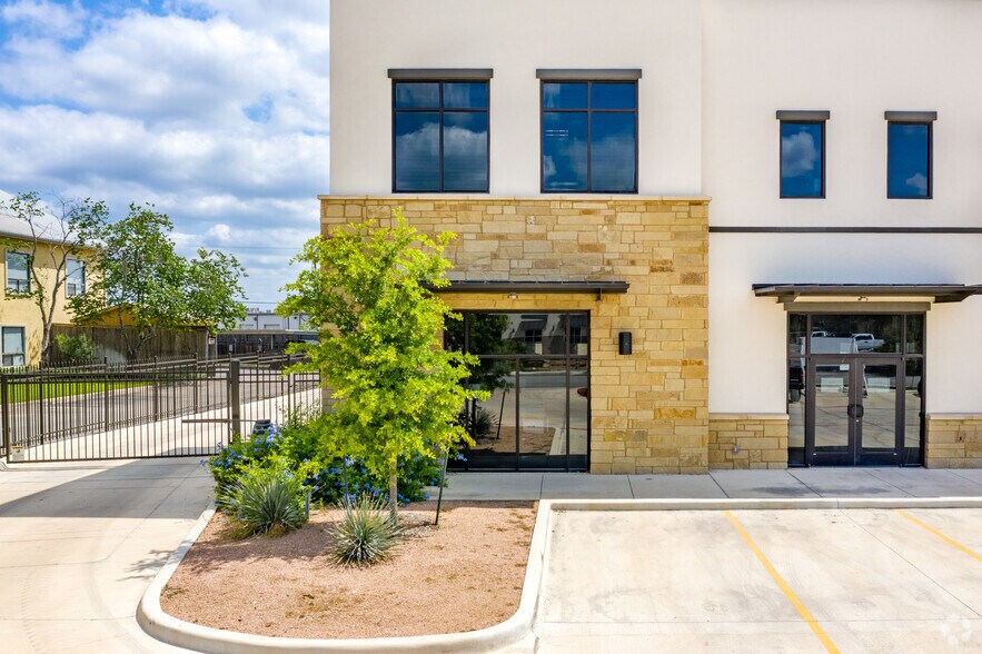 4725 College Park, San Antonio, TX à louer - Photo de l’immeuble – Image 2 sur 38