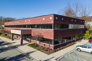 Plus de détails pour 8 Saddle Rd, Cedar Knolls, NJ - Médical à louer