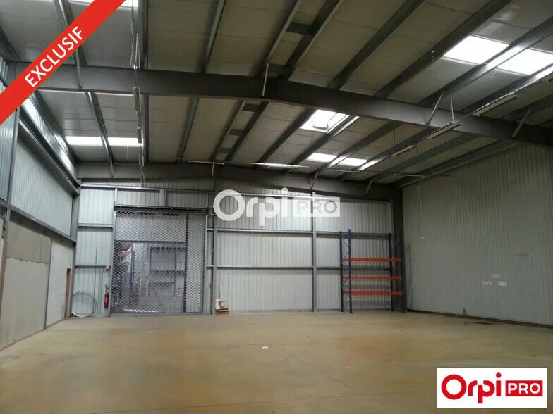 Local d’activités dans Romans-sur-Isère à louer - Photo de l’immeuble – Image 1 sur 9