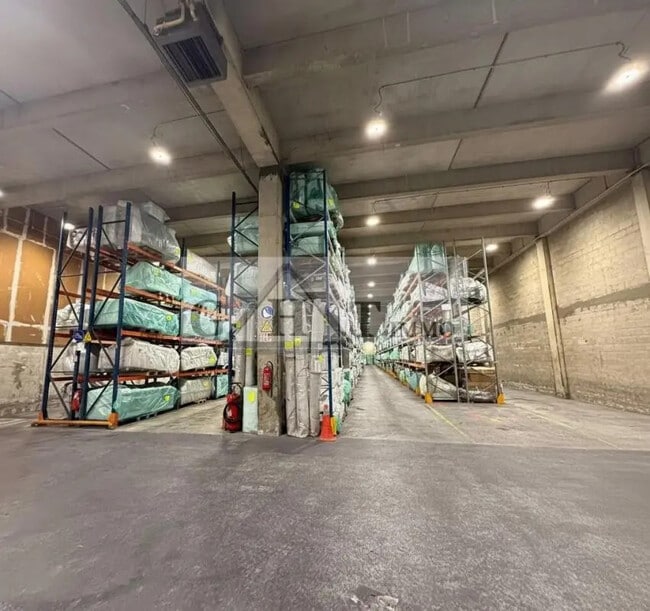 Plus de détails pour Industriel/Logistique à vendre