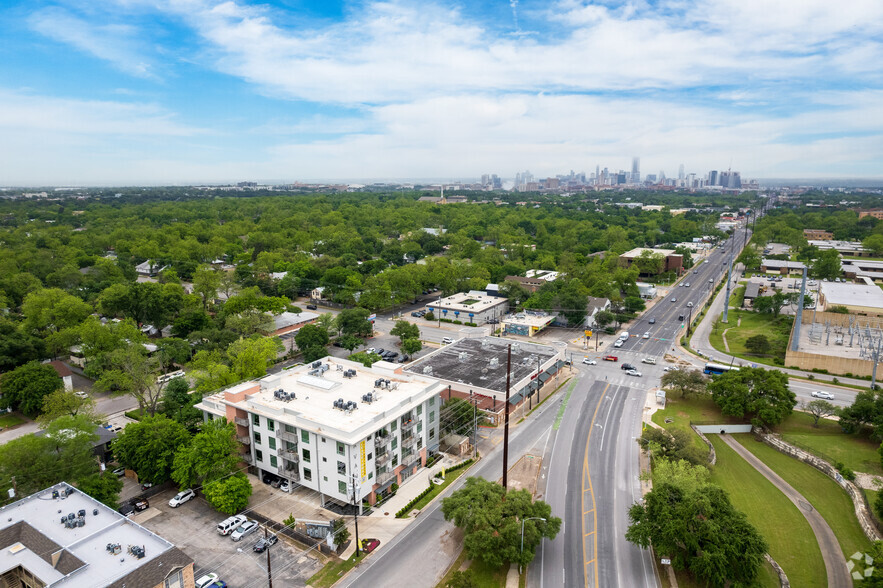 4525 Guadalupe St, Austin, TX à louer - Photo de l’immeuble – Image 1 sur 13