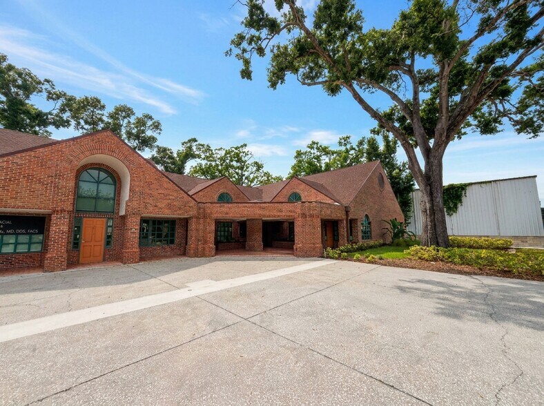 4200 N Armenia Ave, Tampa, FL à vendre - Photo de l’immeuble – Image 2 sur 8