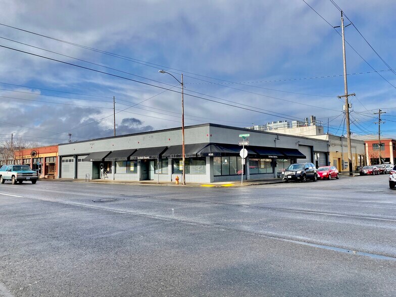 923-935 SE Hawthorne Blvd, Portland, OR à louer - Photo de l’immeuble – Image 3 sur 12