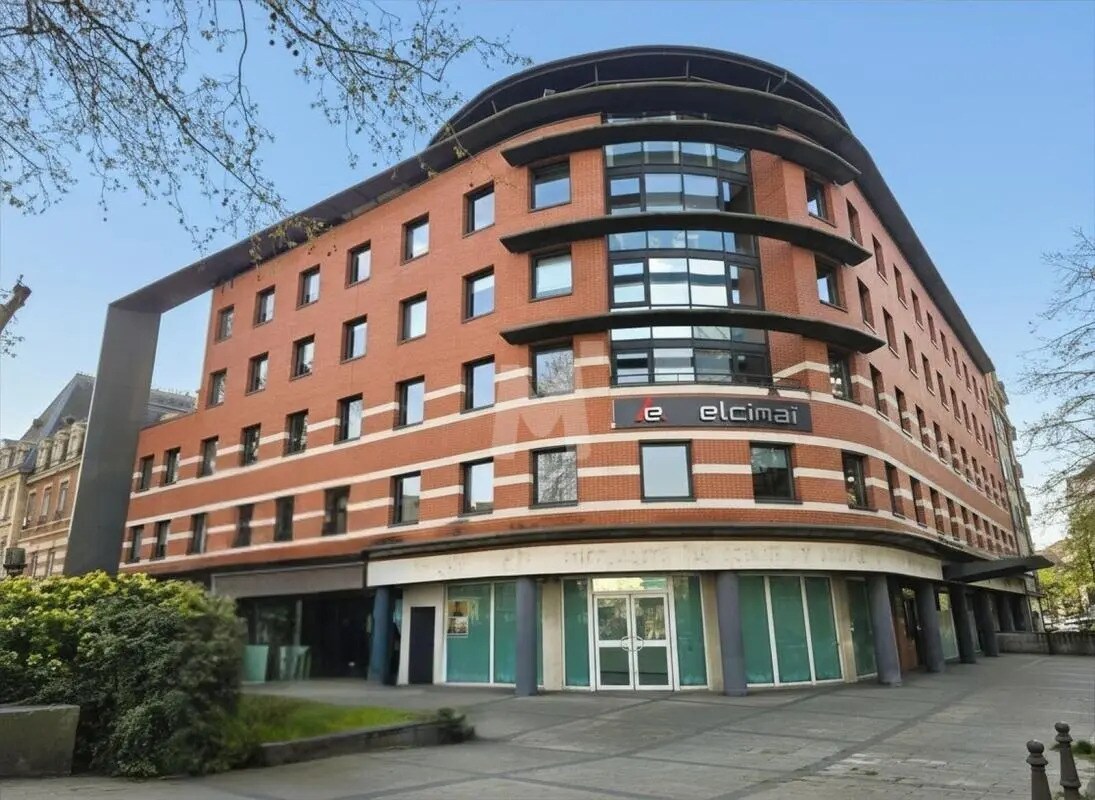 Bureau dans Melun à louer Photo de l’immeuble– Image 1 sur 11