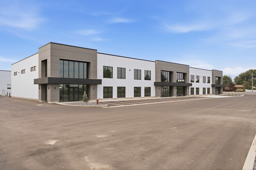 1242 N 2000 W, Farr West, UT à vendre - Photo de l’immeuble – Image 1 sur 25