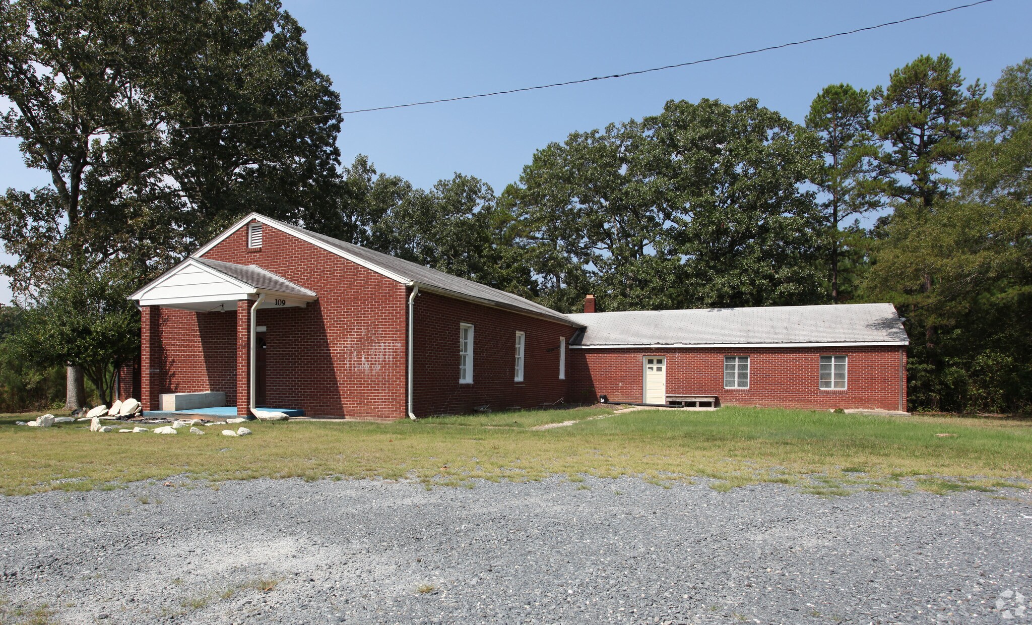 109 Burney Rd, Seagrove, NC à louer Photo principale– Image 1 sur 19