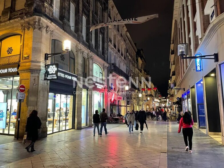 Local commercial dans Bordeaux à louer - Photo de l’immeuble – Image 1 sur 3