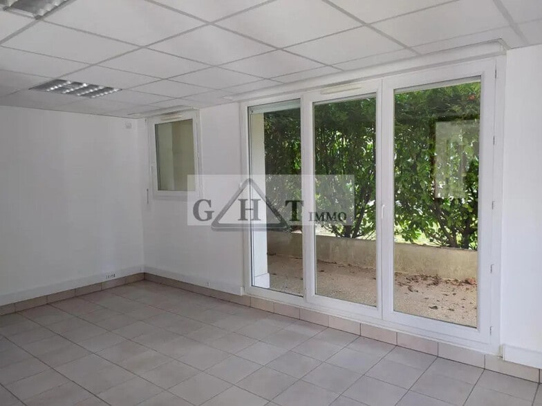 Industriel/Logistique dans Maisons-Alfort à vendre - Photo intérieure – Image 2 sur 3