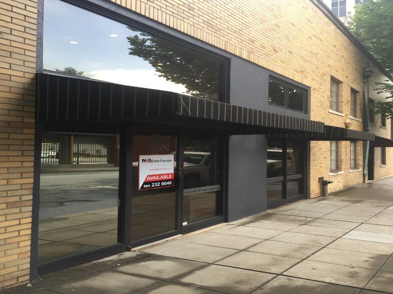 25 S Laurens St, Greenville, SC à louer - Photo principale – Image 1 sur 7