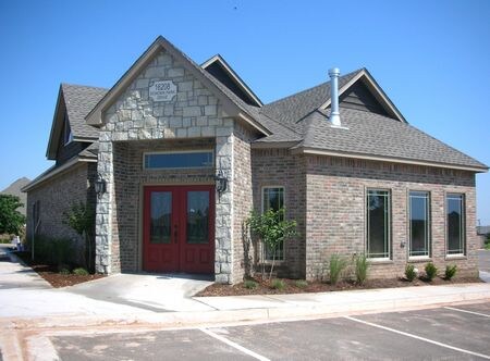 16208 Sonoma Park Dr, Edmond, OK à louer - Photo de l’immeuble – Image 2 sur 6