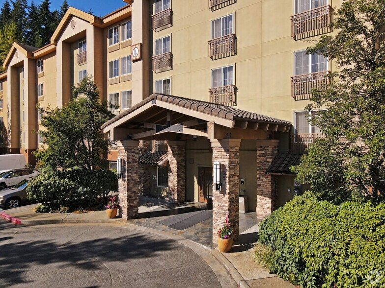 15805 SE 37th St, Bellevue, WA à vendre - Photo de l’immeuble – Image 3 sur 5