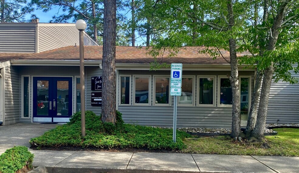 1762 Metromedical Dr, Fayetteville, NC à vendre - Photo de l’immeuble – Image 2 sur 51