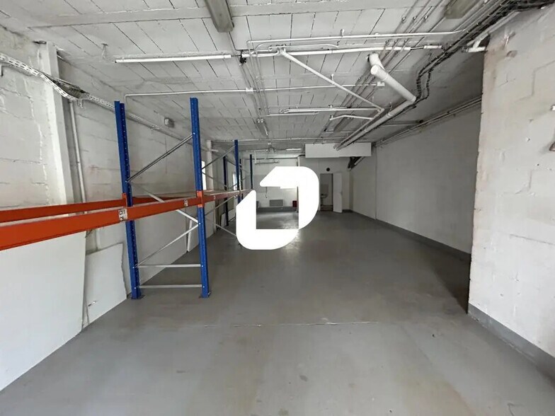 Local d’activités dans Quincy-sous-Sénart à louer - Photo intérieure – Image 1 sur 7