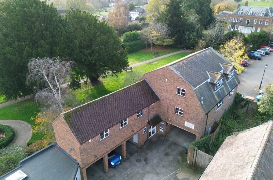 42-44 High St, Redbourn à louer - Photo de l’immeuble – Image 1 sur 1