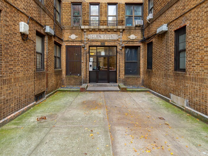 666 W 162nd St, New York, NY à louer - Photo de l’immeuble – Image 2 sur 2