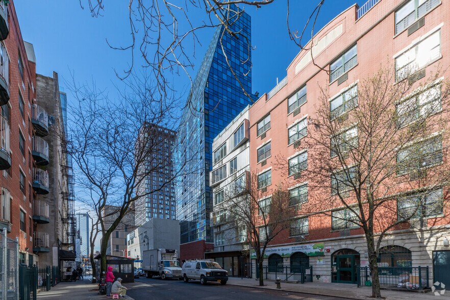 109 Norfolk St, New York, NY à vendre - Photo de l’immeuble – Image 3 sur 5