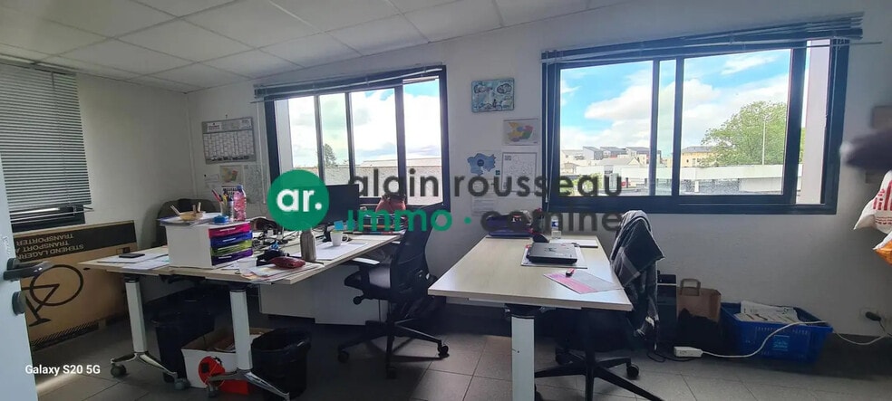 Bureau dans Avrillé à louer - Photo de l’immeuble – Image 2 sur 4