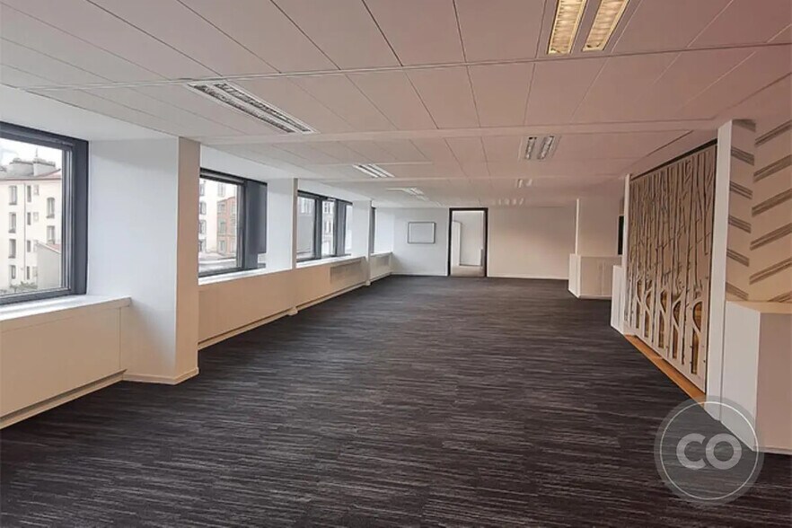 Bureau dans Boulogne-Billancourt à louer - Photo de l’immeuble – Image 3 sur 7