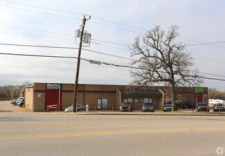 Plus de détails pour 1844 W Division St, Arlington, TX - Local d'activités à louer