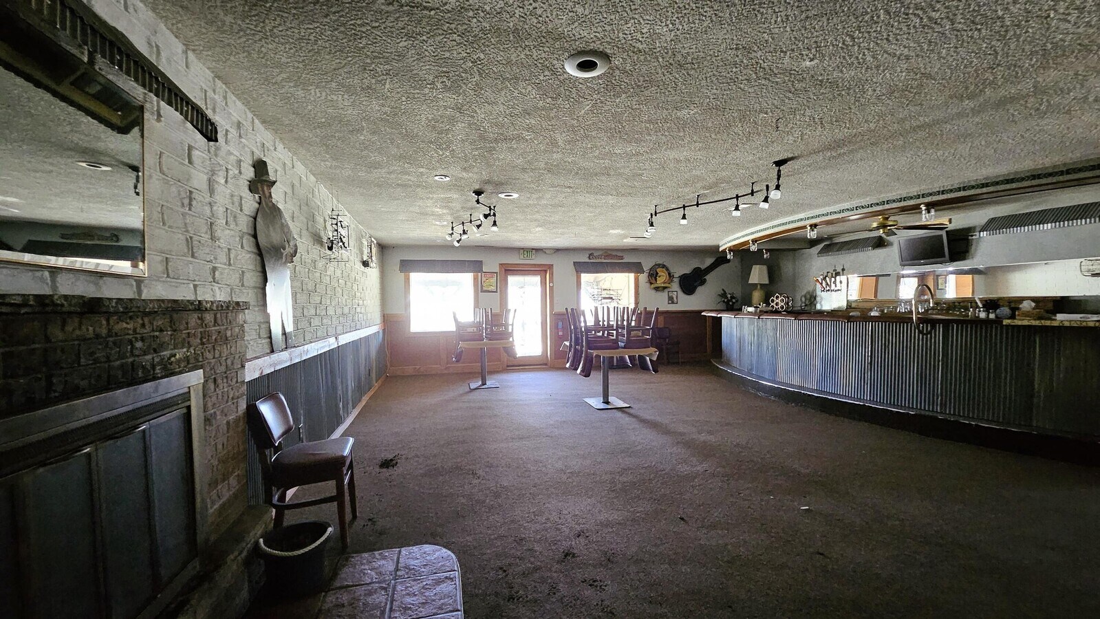 View Photo