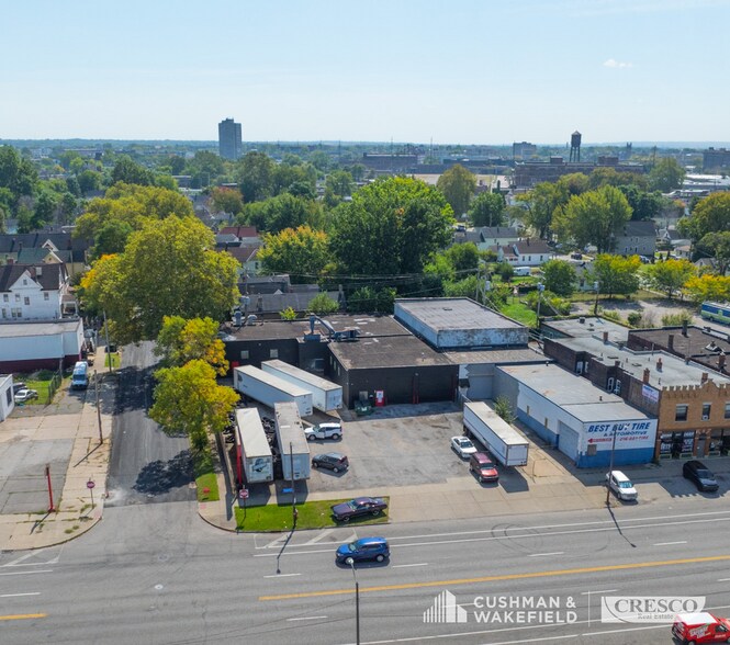 4616 Superior Ave, Cleveland, OH à vendre - Photo de l’immeuble – Image 2 sur 3