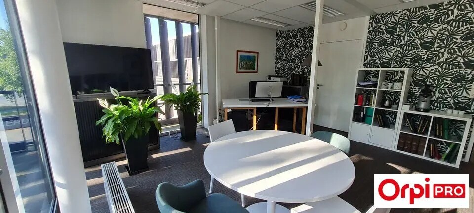Bureau dans Trégueux à louer - Photo de l’immeuble – Image 2 sur 4