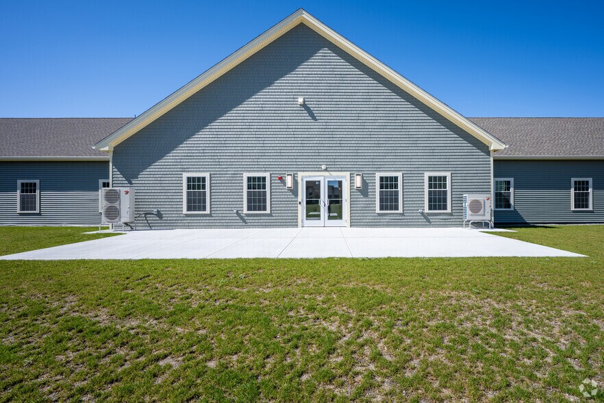 41 Romano Vineyard way, North Kingstown, RI à louer - Photo de l’immeuble – Image 3 sur 10