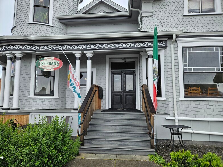 860 10th St, Arcata, CA à vendre - Photo principale – Image 1 sur 4